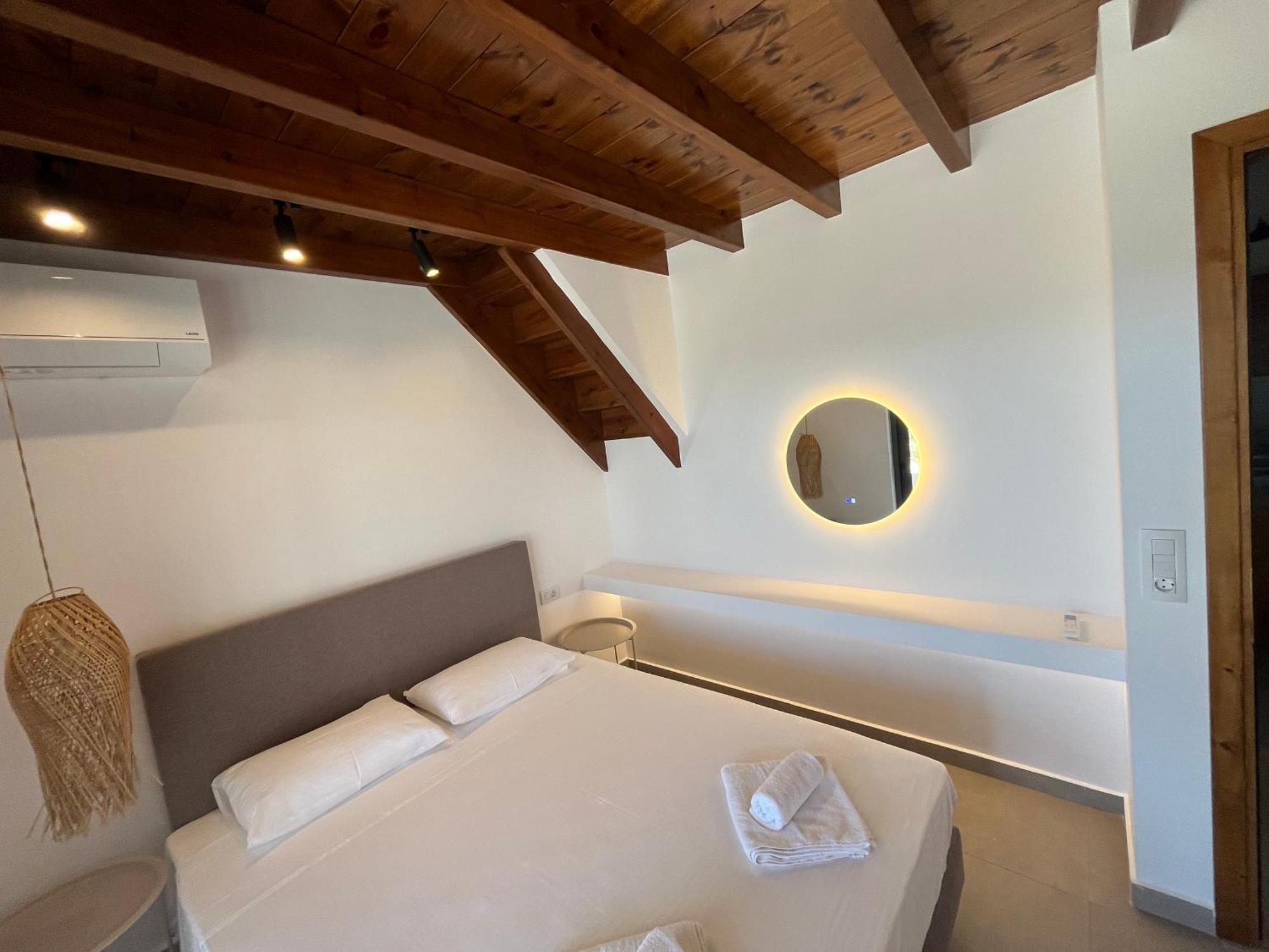 Cato Agro 3, Seafront Villa With Private Pool Afiartis Exterior photo